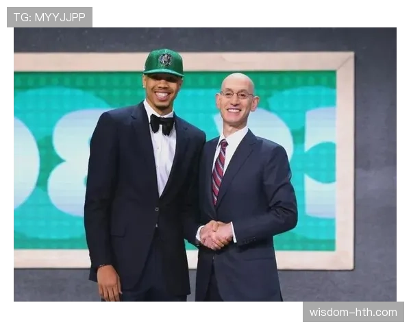 塔图姆无球跑动占比提升，拉开空间效率超同位置核心